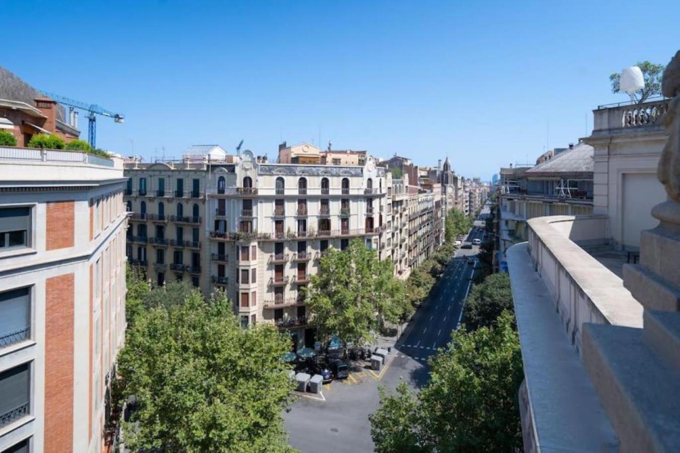 Salonga - 1 Bedroom And Balcony In Eixample Esquerra Barcelona Exterior foto